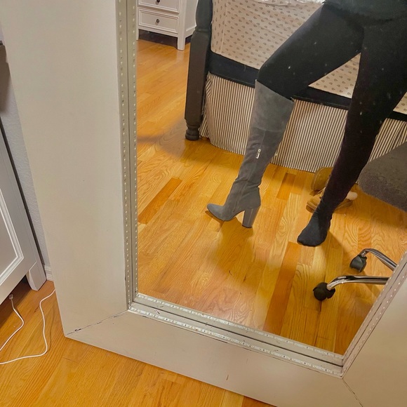 Vintage Calvin Klein suede boots - Picture 10 of 15